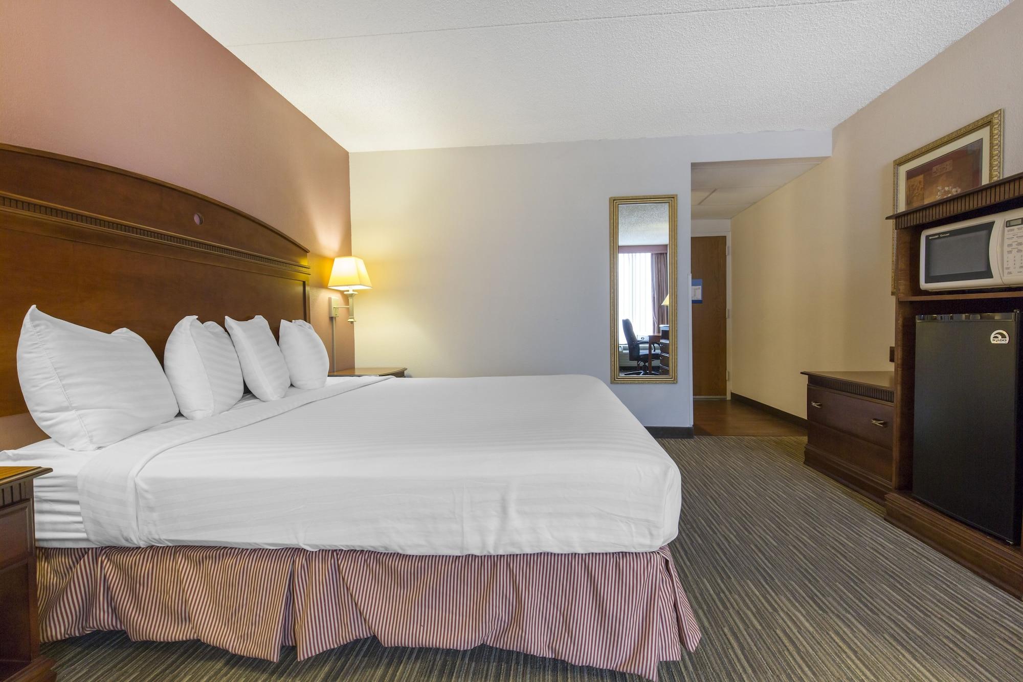 Greenstay Hotel & Suites Central スプリングフィールド エクステリア 写真