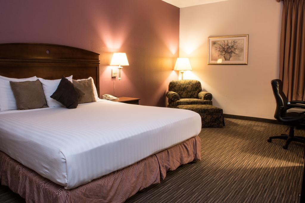 Greenstay Hotel & Suites Central スプリングフィールド エクステリア 写真